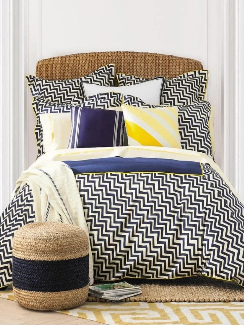 Tommy Hilfiger Sierra Azul Blue White Yellow Zigzag STD Pillow Shams Cotton Set